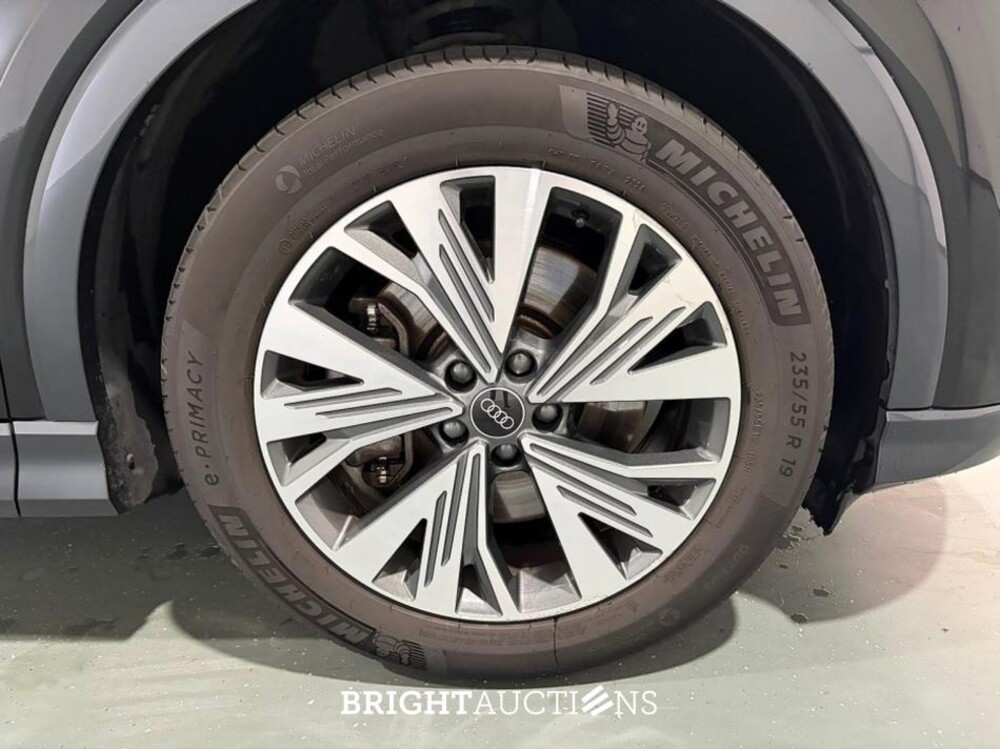 Audi Q4 40 Advanced edition 77 kWh 204pk 2023 (Origineel-NL), T-737-GR