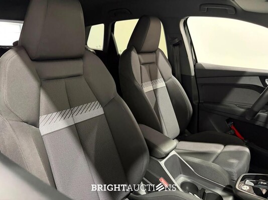 Audi Q4 40 Advanced edition 77 kWh 204pk 2023 (Origineel-NL), T-737-GR