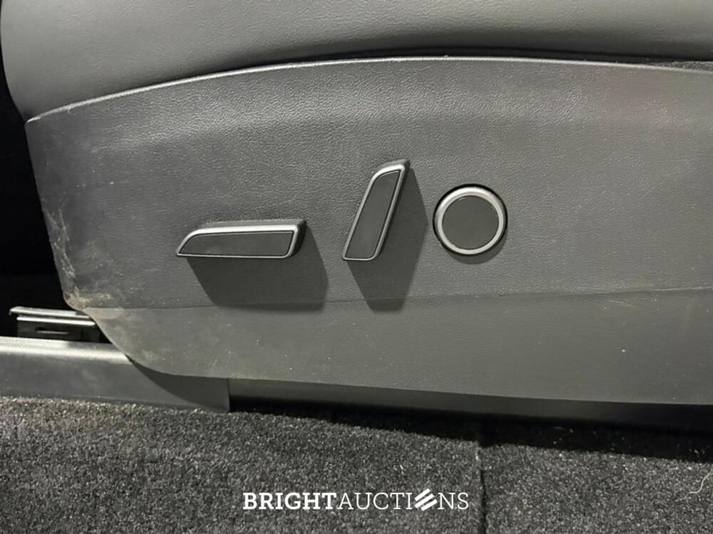 Tesla Model Y RWD 58 kWh 238pk 2023 (Origineel-NL), T-886-GX