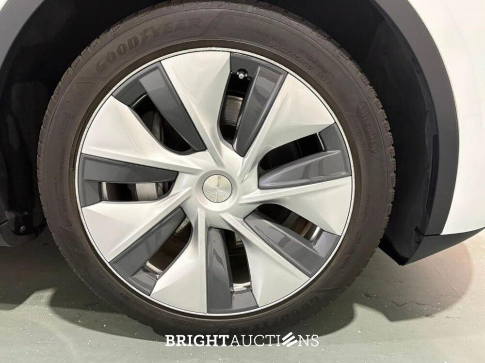 Tesla Model Y RWD 58 kWh 238pk 2023 (Origineel-NL), T-886-GX