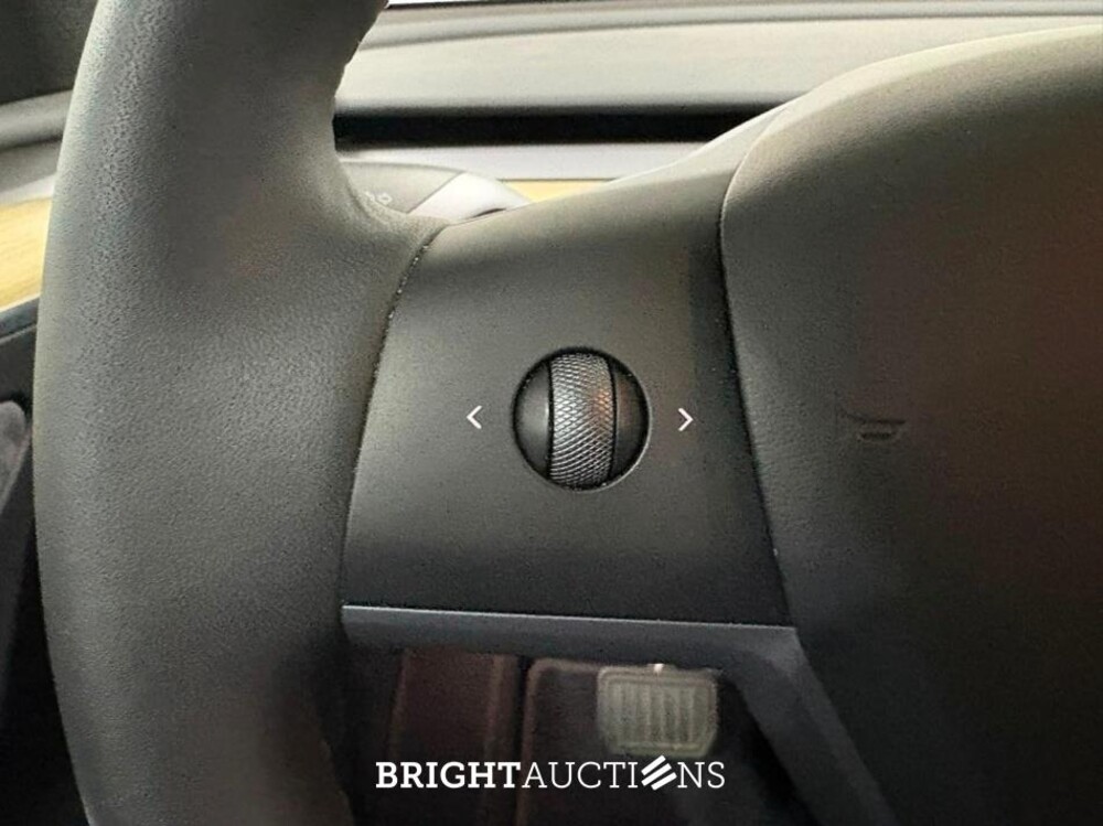 Tesla Model Y RWD 58 kWh 238pk 2023 (Origineel-NL), T-886-GX
