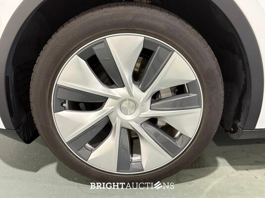 Tesla Model Y RWD 58 kWh 238pk 2023 (Origineel-NL), T-886-GX