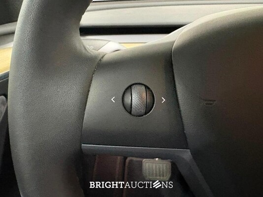Tesla Model Y RWD 58 kWh 238pk 2023 (Origineel-NL), T-886-GX