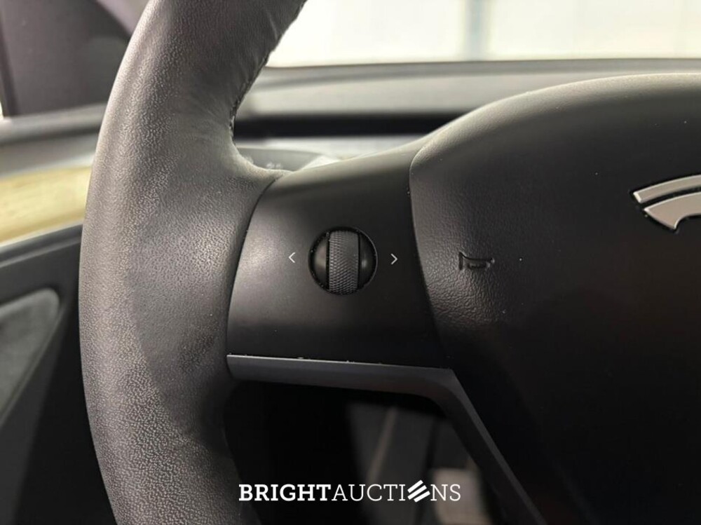 Tesla Model Y RWD 58 kWh 238pk 2023 (Origineel-NL), S-987-PT