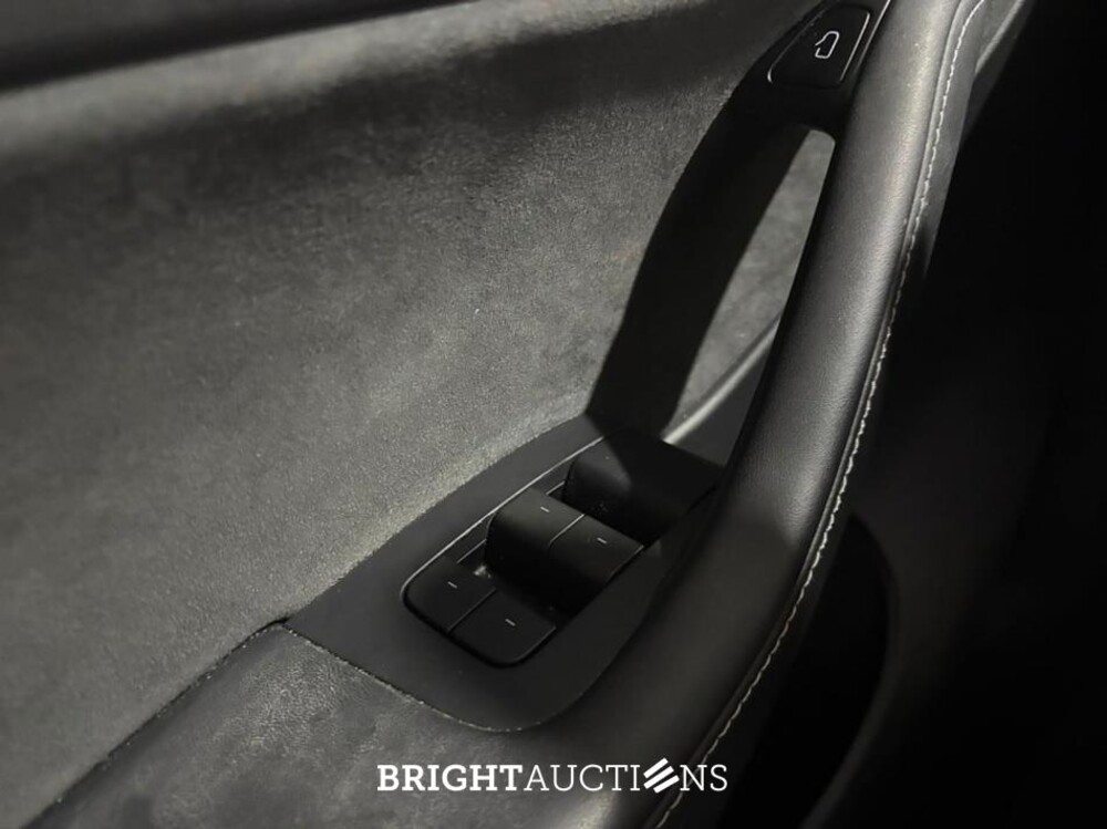 Tesla Model Y RWD 58 kWh 238pk 2023 (Origineel-NL), S-987-PT