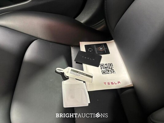 Tesla Model 3 Performance AWD 75 kWh 462pk 2022 (Origineel-NL), R-477-FV