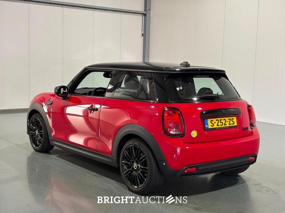 MINI Mini Camden Go Edition 33 kWh 184pk 2023 (Origineel-NL), S-252-ZS