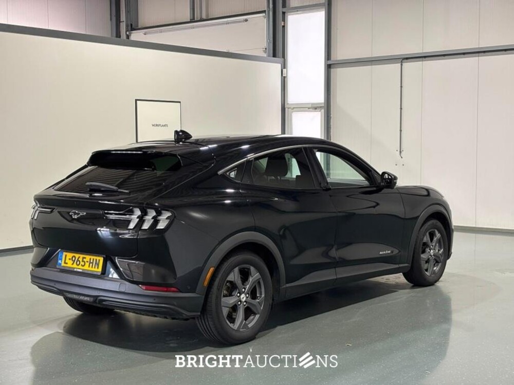 Ford Mustang Mach-E Extended RWD 98 kWh 286pk 2021 (Origineel-NL), L-965-HN