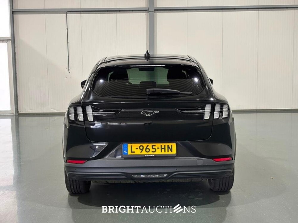 Ford Mustang Mach-E Extended RWD 98 kWh 286pk 2021 (Origineel-NL), L-965-HN