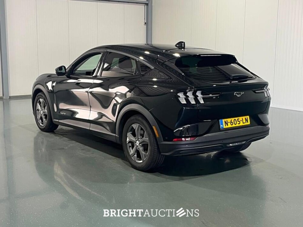 Ford Mustang Mach-E RWD 75 kWh 269pk 2021 (Origineel-NL), N-605-LN
