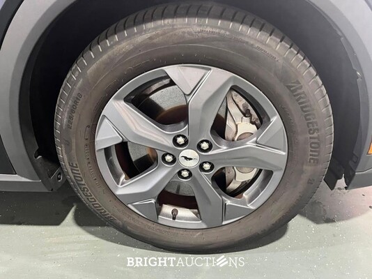 Ford Mustang Mach-E RWD 75 kWh 269pk 2021 (Origineel-NL), N-605-LN