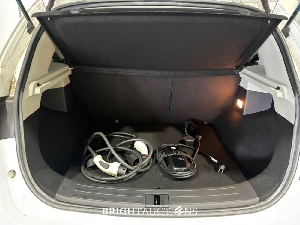 MG ZS EV Luxury 45 kWh 143pk 2021, X-842-GZ