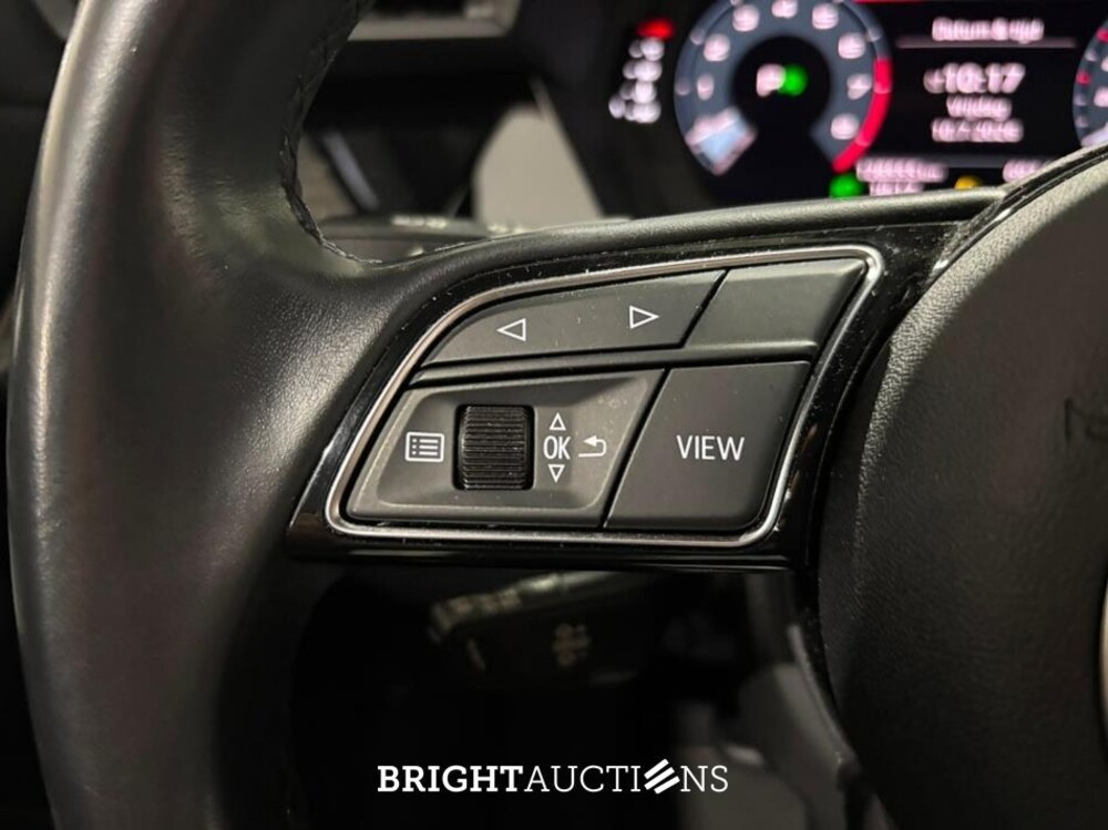 Audi A3 Limousine 30 Business edition TFSI 110pk 2021 (Origineel-NL), L-203-KD