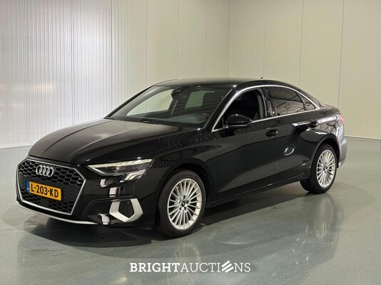 Audi A3 Limousine 30 Business edition TFSI 110pk 2021 (Origineel-NL), L-203-KD