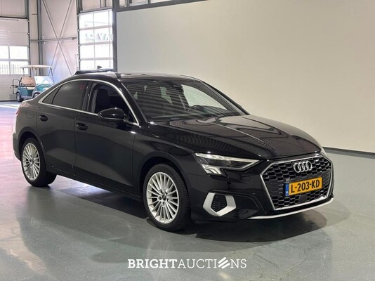 Audi A3 Limousine 30 Business edition TFSI 110pk 2021 (Origineel-NL), L-203-KD
