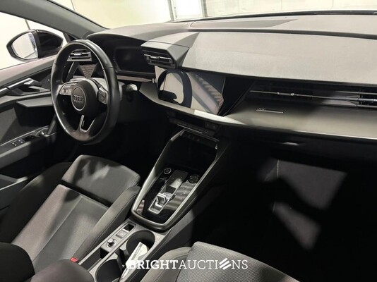 Audi A3 Limousine 30 Business edition TFSI 110pk 2021 (Origineel-NL), L-203-KD