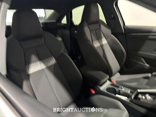 Audi A3 Limousine 30 Business edition TFSI 110pk 2021 (Origineel-NL), L-203-KD
