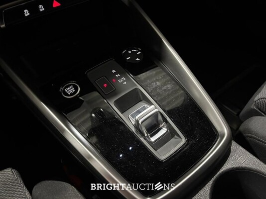 Audi A3 Limousine 30 Business edition TFSI 110pk 2021 (Origineel-NL), L-203-KD