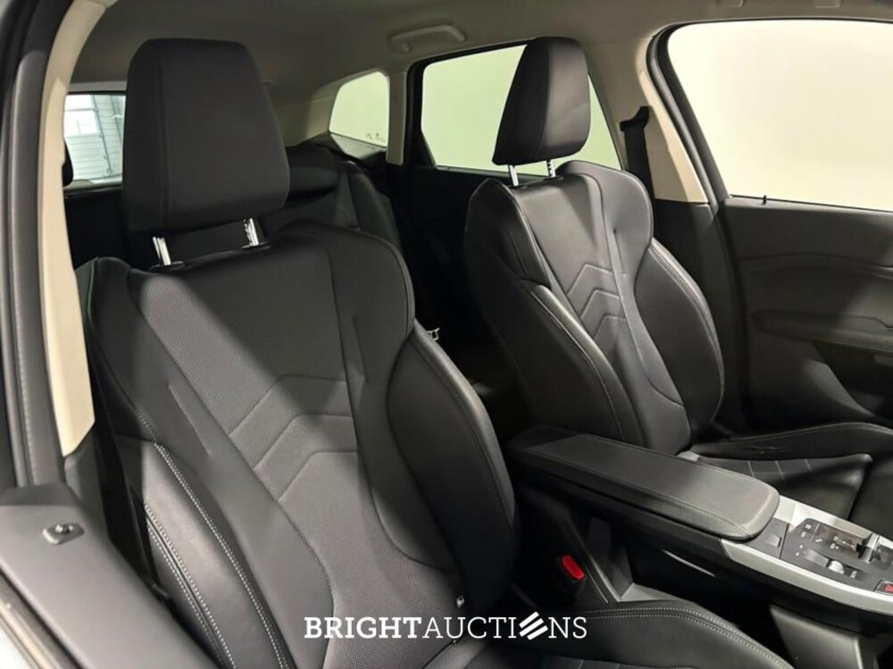 BMW 218i Active Tourer 136pk 2023 (Origineel-NL) 2-Serie, T-892-GB