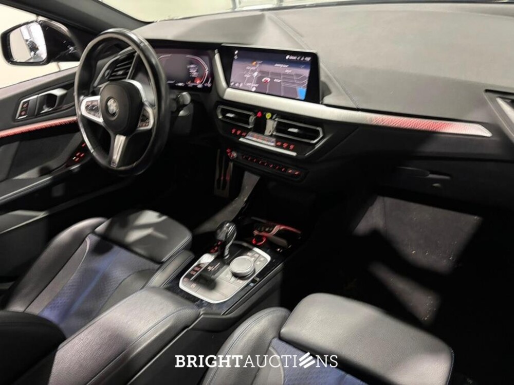 BMW 118i 1-serie Business Edition Plus M-pakket 136pk 2021 (Origineel-NL) 1-Serie, L-176-BB