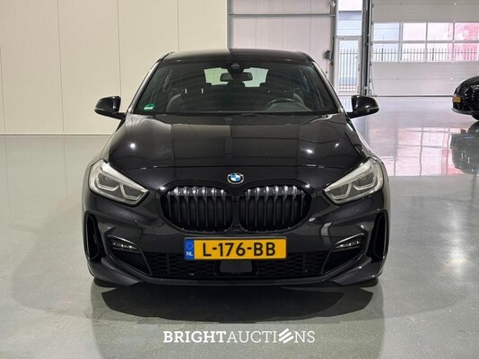 BMW 118i 1-serie Business Edition Plus M-pakket 136pk 2021 (Origineel-NL) 1-Serie, L-176-BB