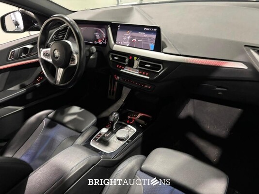 BMW 118i 1-serie Business Edition Plus M-pakket 136pk 2021 (Origineel-NL) 1-Serie, L-176-BB