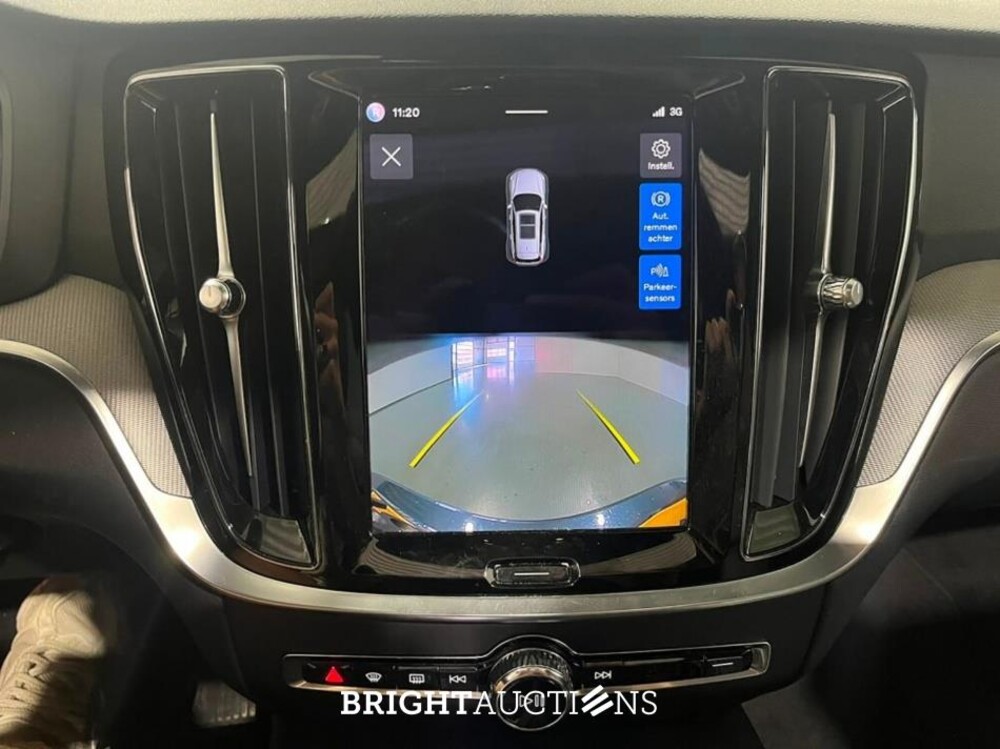 Volvo V60 T6 Plug-in Hybrid Plus Dark 2.0 AWD 398pk 2023 (Origineel-NL), T-198-JS