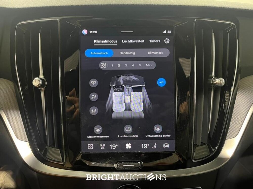 Volvo V60 T6 Plug-in Hybrid Plus Dark 2.0 AWD 398pk 2023 (Origineel-NL), T-198-JS