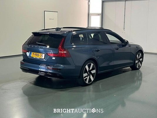Volvo V60 T6 Plug-in Hybrid Plus Dark 2.0 AWD 398pk 2023 (Origineel-NL), T-198-JS