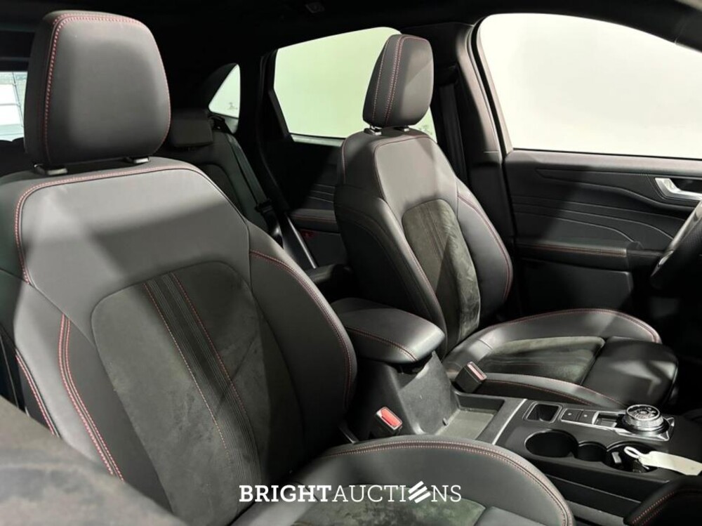 Ford Kuga PHEV ST-Line X Winter 2.5 302pk 2025, KPX-30-P