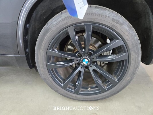 BMW X5 xDrive40e High Executive 358pk 2015 (Origineel-NL), HS-879-D