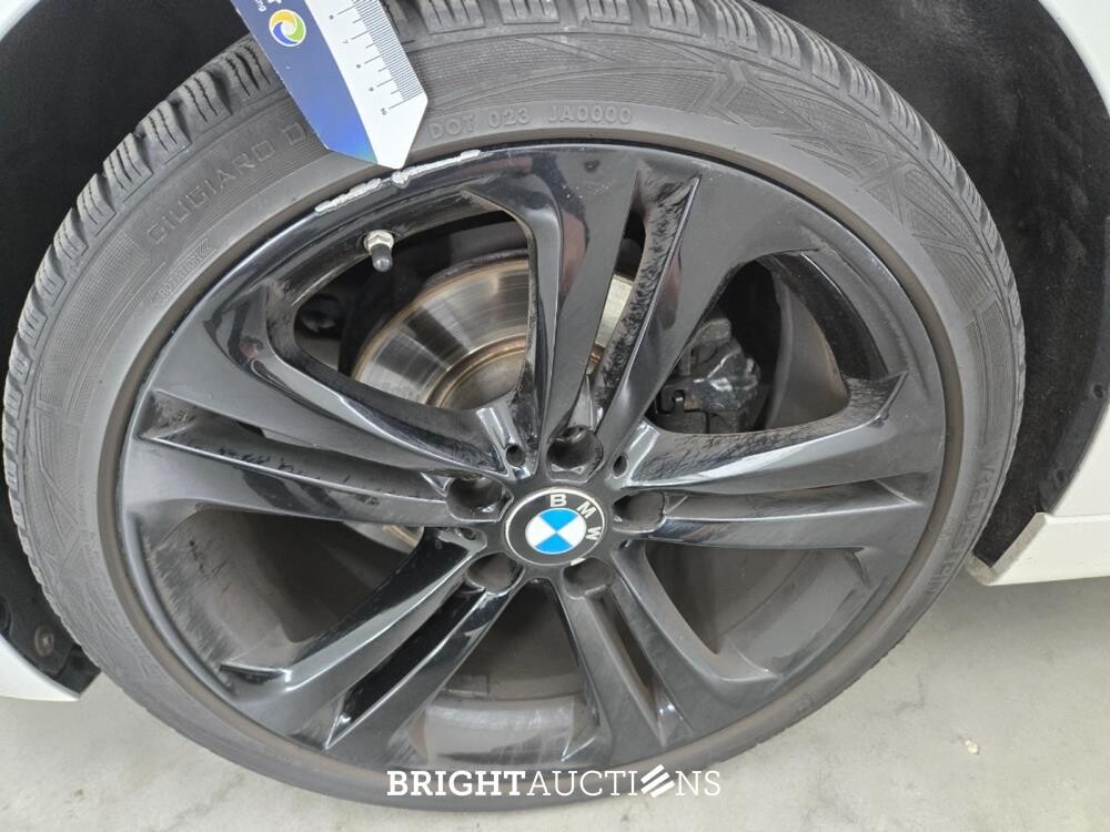 BMW 316i 3-serie Touring M Sport Edition High Executive 136pk 2015 3-Serie, J-252-DJ