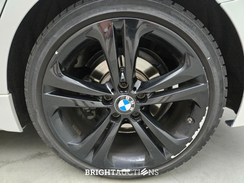 BMW 316i 3-serie Touring M Sport Edition High Executive 136pk 2015 3-Serie, J-252-DJ