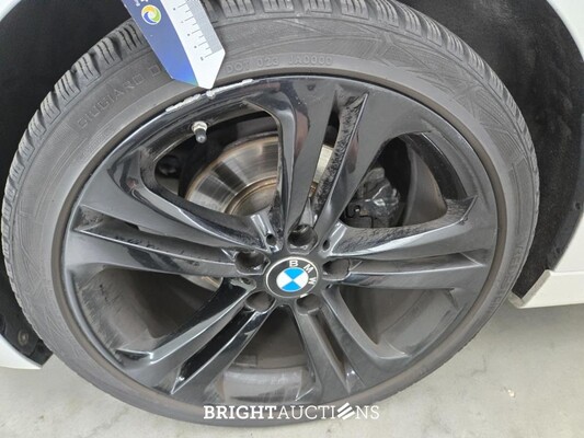 BMW 316i 3-serie Touring M Sport Edition High Executive 136pk 2015 3-Serie, J-252-DJ