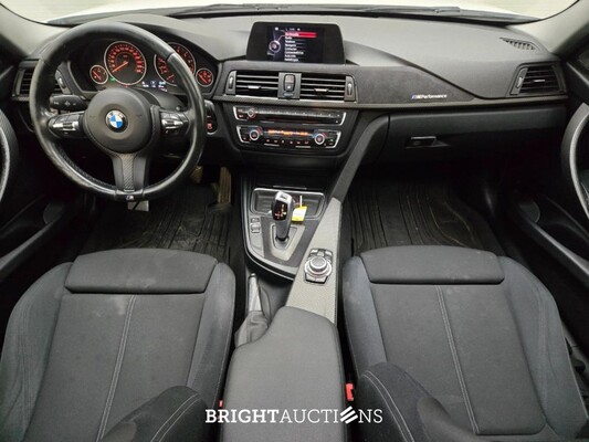 BMW 316i 3-serie Touring M Sport Edition High Executive 136pk 2015 3-Serie, J-252-DJ