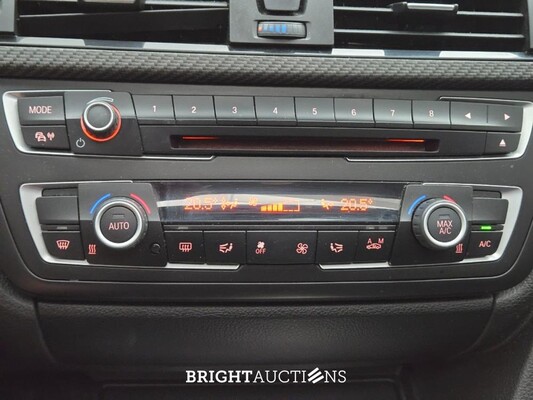 BMW 316i 3-serie Touring M Sport Edition High Executive 136pk 2015 3-Serie, J-252-DJ