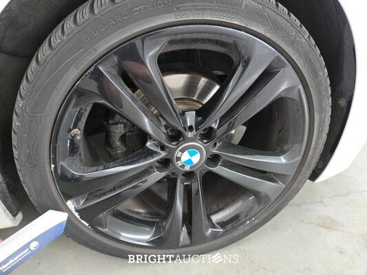 BMW 316i 3-serie Touring M Sport Edition High Executive 136pk 2015 3-Serie, J-252-DJ
