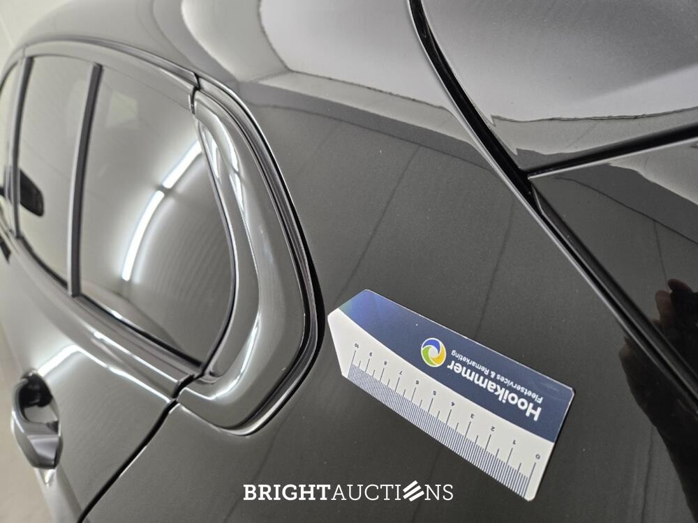BMW M135i xDrive 1-serie High Executive 306pk 2020 1-Serie, K-121-DN