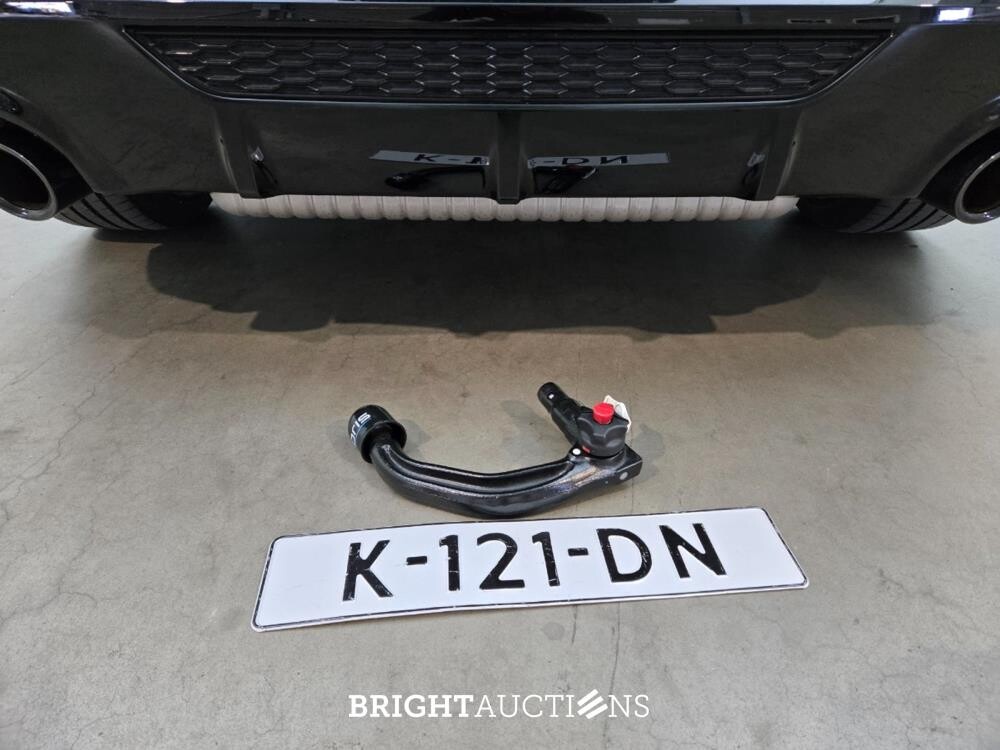 BMW M135i xDrive 1-serie High Executive 306pk 2020 1-Serie, K-121-DN