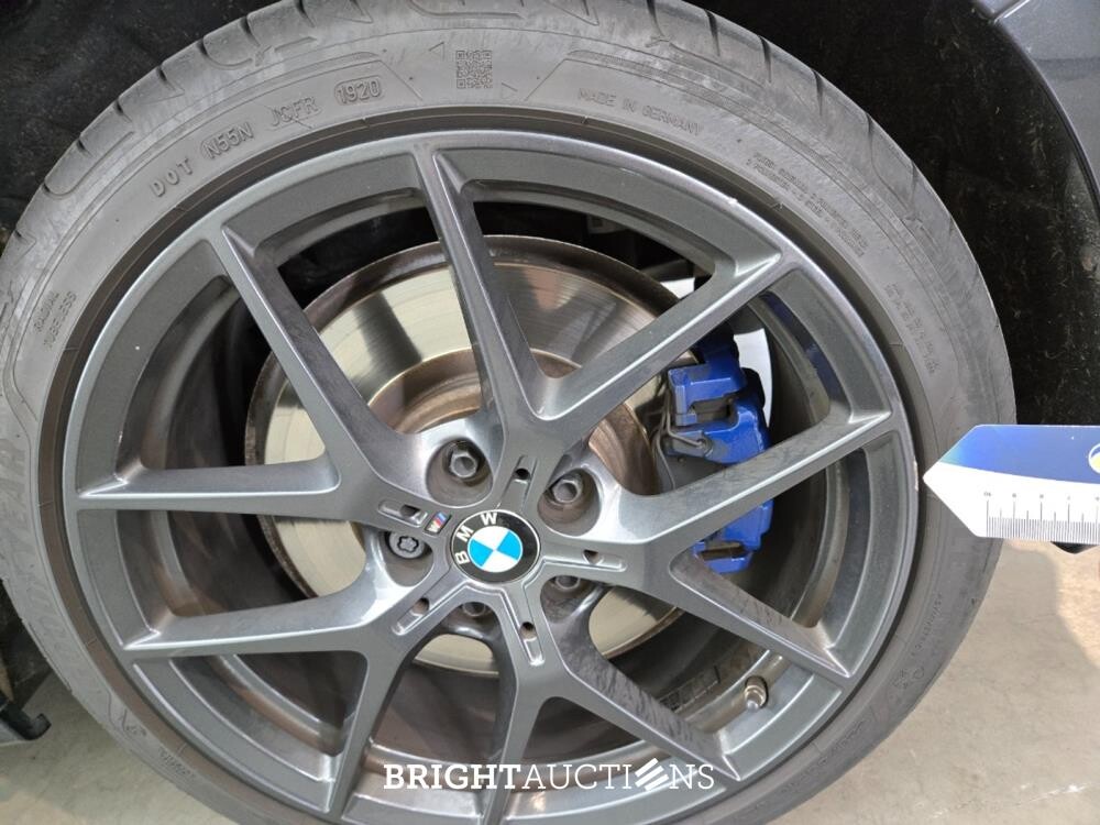 BMW M135i xDrive 1-serie High Executive 306pk 2020 1-Serie, K-121-DN