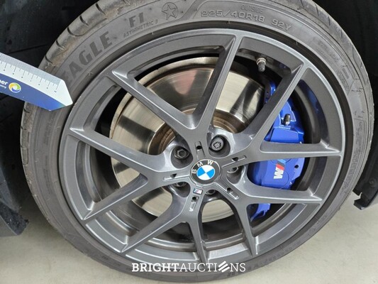 BMW M135i xDrive 1-serie High Executive 306pk 2020 1-Serie, K-121-DN