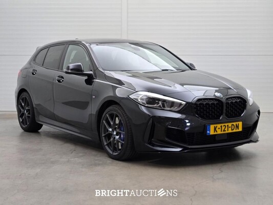 BMW M135i xDrive 1-serie High Executive 306pk 2020 1-Serie, K-121-DN
