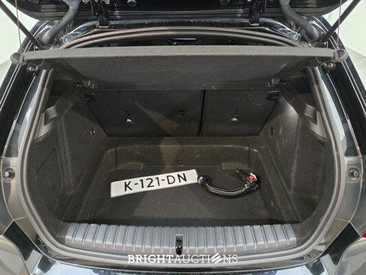 BMW M135i xDrive 1-serie High Executive 306pk 2020 1-Serie, K-121-DN