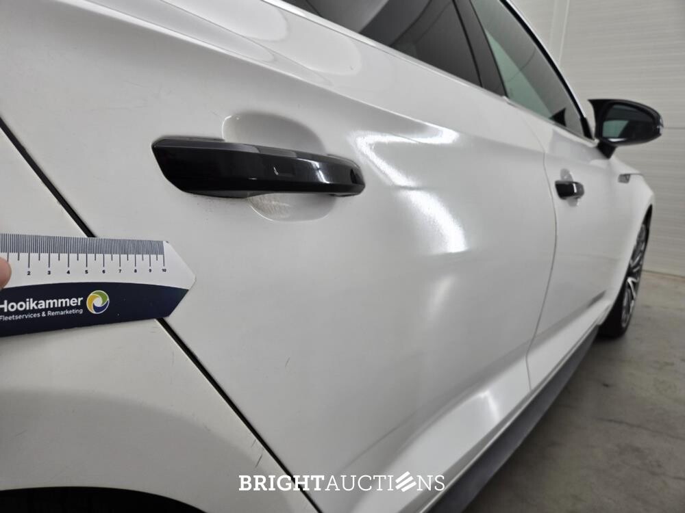 Audi A5 Sportback MHEV Sport S-Line Edition 2.0 TFSI 190pk 2018 (Origineel-NL), RX-377-Z