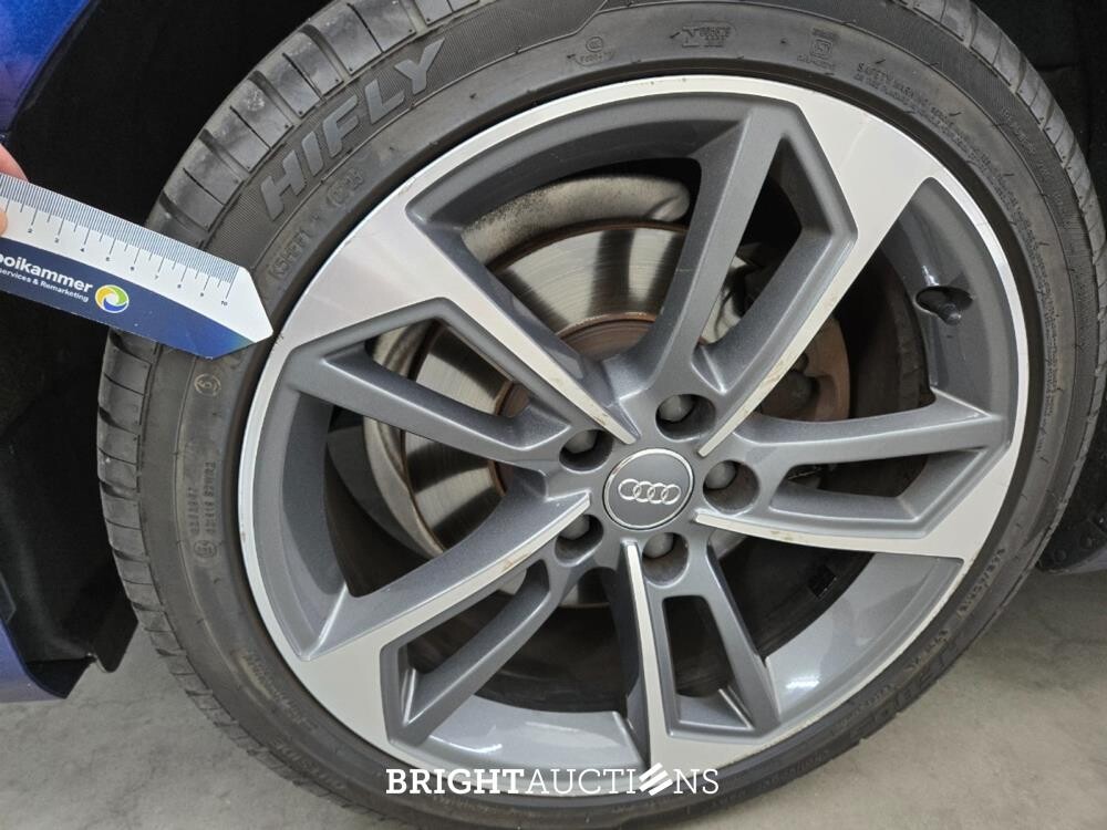 Audi A4 Avant 2.0 TDI 150pk 2018, R-746-DX