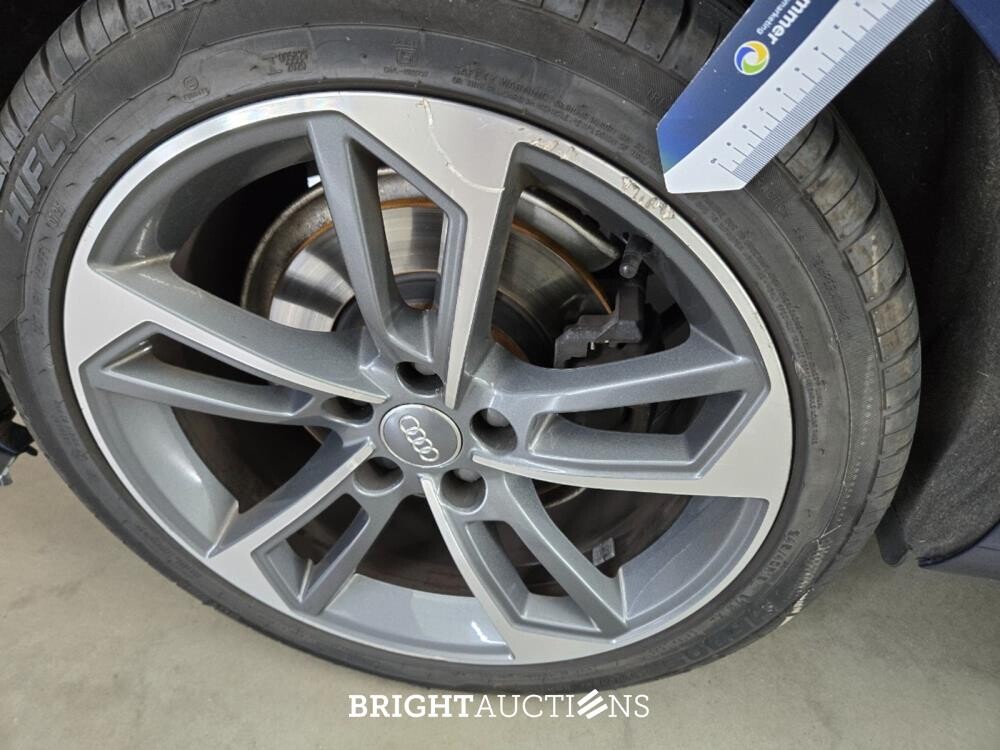 Audi A4 Avant 2.0 TDI 150pk 2018, R-746-DX