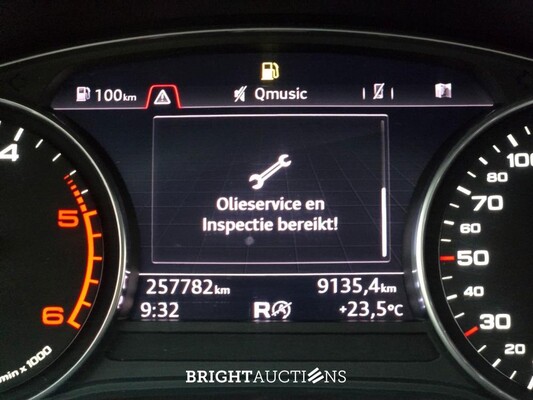 Audi A4 Avant 2.0 TDI 150pk 2018, R-746-DX