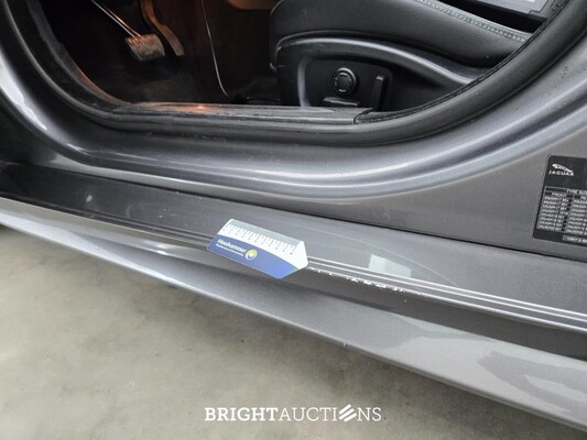 Jaguar XE D Portfolio 2.0 163pk 2015 (Origineel-NL), HV-351-R