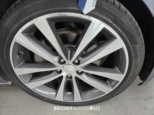 Jaguar XE D Portfolio 2.0 163pk 2015 (Origineel-NL), HV-351-R
