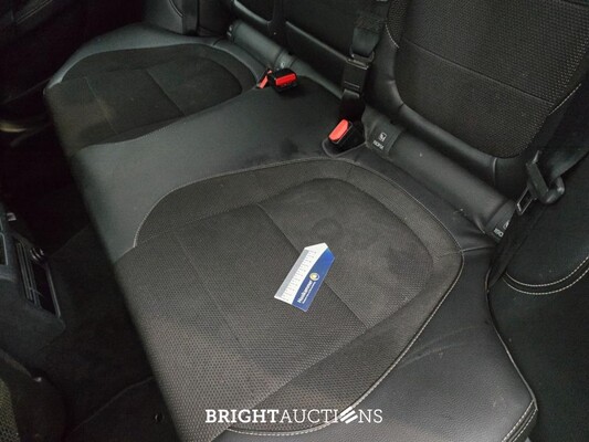Jaguar XE D Portfolio 2.0 163pk 2015 (Origineel-NL), HV-351-R